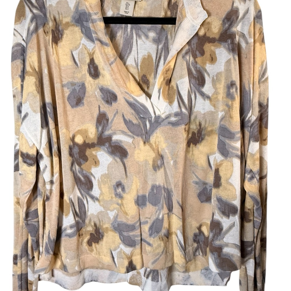 Martha Stewart Beige and Gray Floral Blouse - Picture 3 of 4